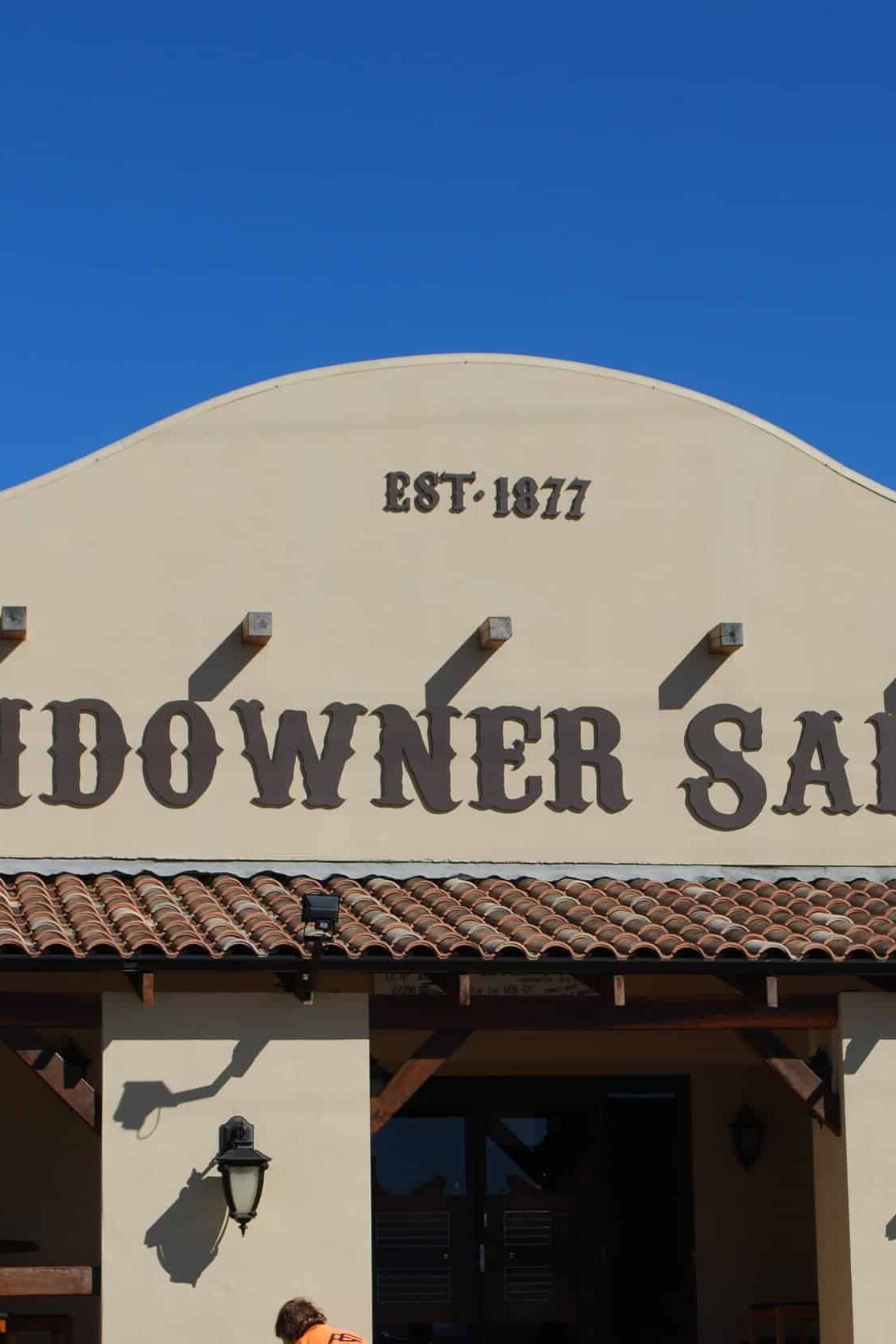 Sundowner Saloon country pub stop
