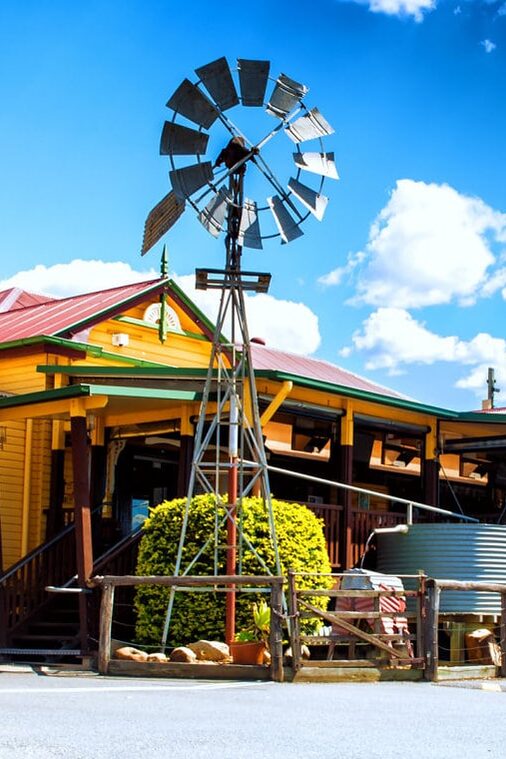 Porters Plainland Hotel country pub stop