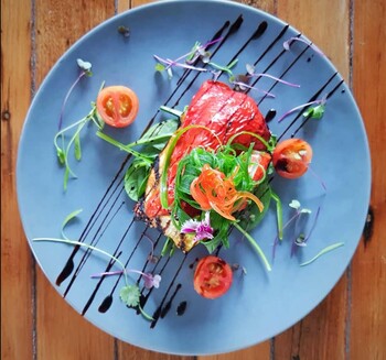 Lunch at Albert River Wines