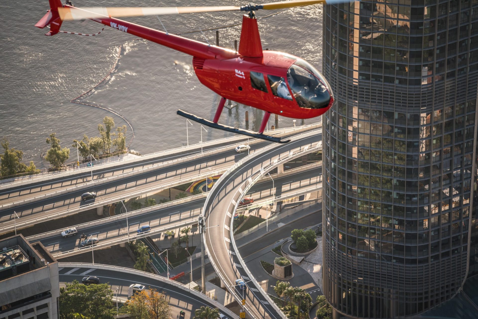 Helicopter Flight Around Gold Coast and Brisbane 499.00pp