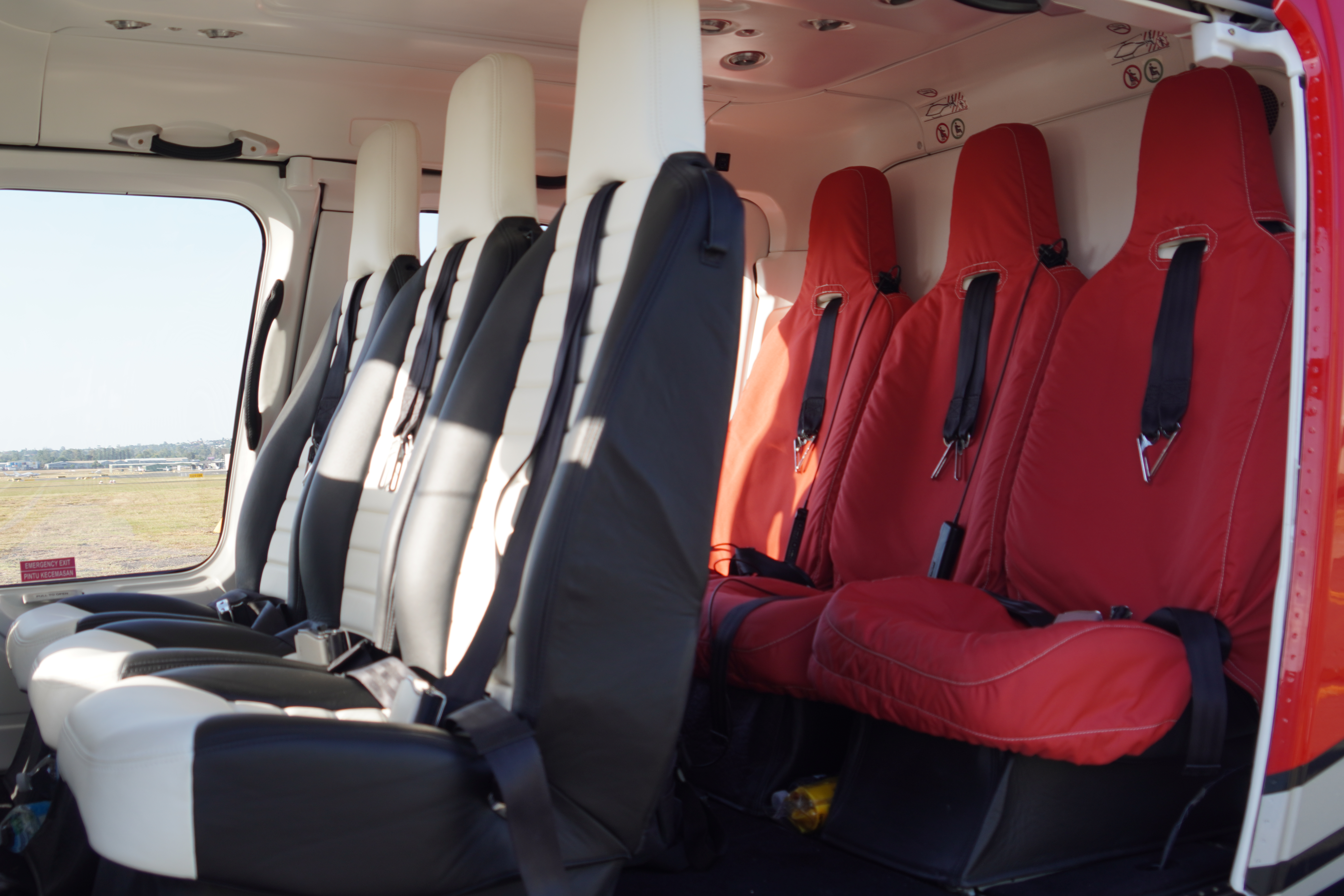 Bell 429 image 2