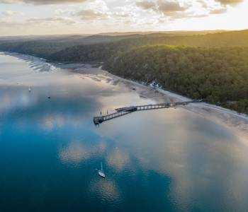 Kingfisher Bay Resort grounds